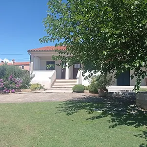 https://apartment-studio-antonia.pula-hotels.org