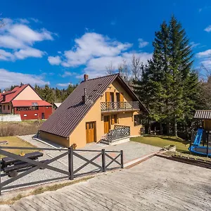 https://kuca-za-odmor-villaris.primorje-gorskikotar.com