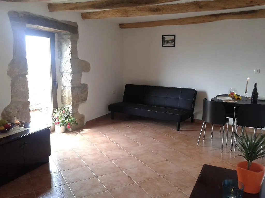 Apartment Bella Vista 2 Buzet 0*,